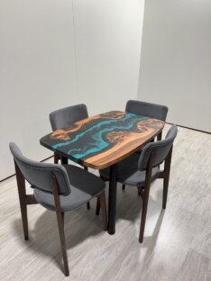 Стол обеденный 102х69 см 367-4.5/102/69/32/11.1 евро