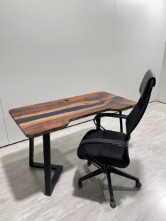 Стол компьютерный 140х70 см 229-5.1/140/70/32 с вырезом и отверстием под провода