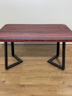 Стол обеденный 120х80 см