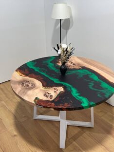 Стол кухонный 120 см