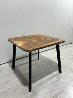 Стол кухонный обеденный квадратный дизайнерский лофт THETABLE 120х120 9.2/4.1