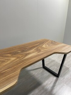 Стол компьютерный с вырезом дизайнерский лофт THETABLE RU 200х90 8.13/2.1 Стол компьютерный с вырезом дизайнерский лофт THETABLE RU 200х90 8.13/2.1