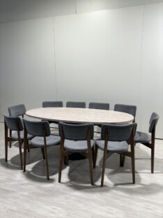 Стол кухонный обеденный овальный дизайнерский под травертин THETABLE RU 180х100 16.1/17.1 Стол кухонный обеденный овальный дизайнерский под травертин THETABLE RU 180х100 16.1/17.1