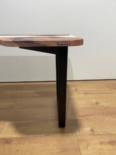 Стол письменный компьютерный с вырезом THETABLE 140х80 см 3.11/2.1