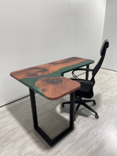 Стол компьютерный угловой дизайнерский лофт THETABLE RU 160х110 3.3/3.1 Стол компьютерный угловой дизайнерский лофт THETABLE RU 160х110 3.3/3.1