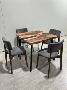 Стол кухонный обеденный квадратный дизайнерский лофт THETABLE RU 70х70 5.8/4.1