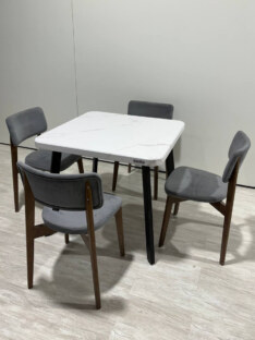 Стол кухонный обеденный квадратный дизайнерский лофт THETABLE RU 120х120 2.21/4.1 Стол кухонный обеденный квадратный дизайнерский лофт THETABLE RU 120х120 2.21/4.1