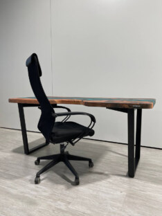 Стол письменный с вырезом дизайнерский лофт THETABLE RU 160х80 4.5/2.1 Стол письменный с вырезом дизайнерский лофт THETABLE RU 160х80 4.5/2.1