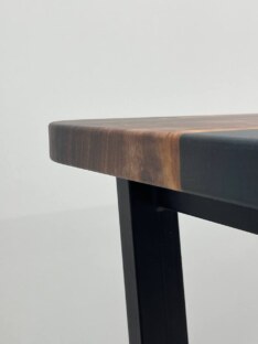 Стол компьютерный с вырезом дизайнерский лофт THETABLE RU 140х70 3.26/2.1
