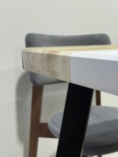 Стол кухонный обеденный квадратный дизайнерский лофт THETABLE RU 80х80 3.22/4.1 Стол кухонный обеденный квадратный дизайнерский лофт THETABLE RU 80х80 3.22/4.1