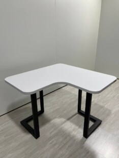 Стол письменный угловой дизайнерский лофт THETABLE RU 110х110 2.23/3.1 Стол письменный угловой дизайнерский лофт THETABLE RU 110х110 2.23/3.1