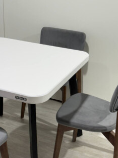 Стол кухонный обеденный квадратный дизайнерский лофт THETABLE RU 120х120 2.23/4.1