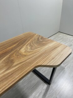 Стол компьютерный с вырезом дизайнерский лофт THETABLE RU 200х90 8.13/2.1 Стол компьютерный с вырезом дизайнерский лофт THETABLE RU 200х90 8.13/2.1