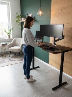 Стол компьютерный с подъемным механизмом и вырезом дизайнерский лофт THETABLE RU 160х70 3.26/14.1