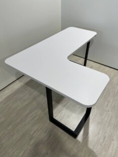 Стол письменный угловой дизайнерский лофт THETABLE RU 150х100 2.23/3.1 Стол письменный угловой дизайнерский лофт THETABLE RU 150х100 2.23/3.1