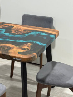 Стол кухонный обеденный квадратный дизайнерский лофт THETABLE RU 70х70 4.5/4.1