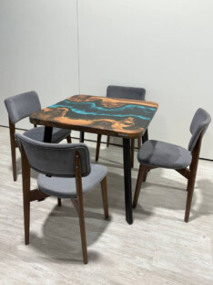 Стол кухонный обеденный квадратный дизайнерский лофт THETABLE RU 70х70 4.5/4.1
